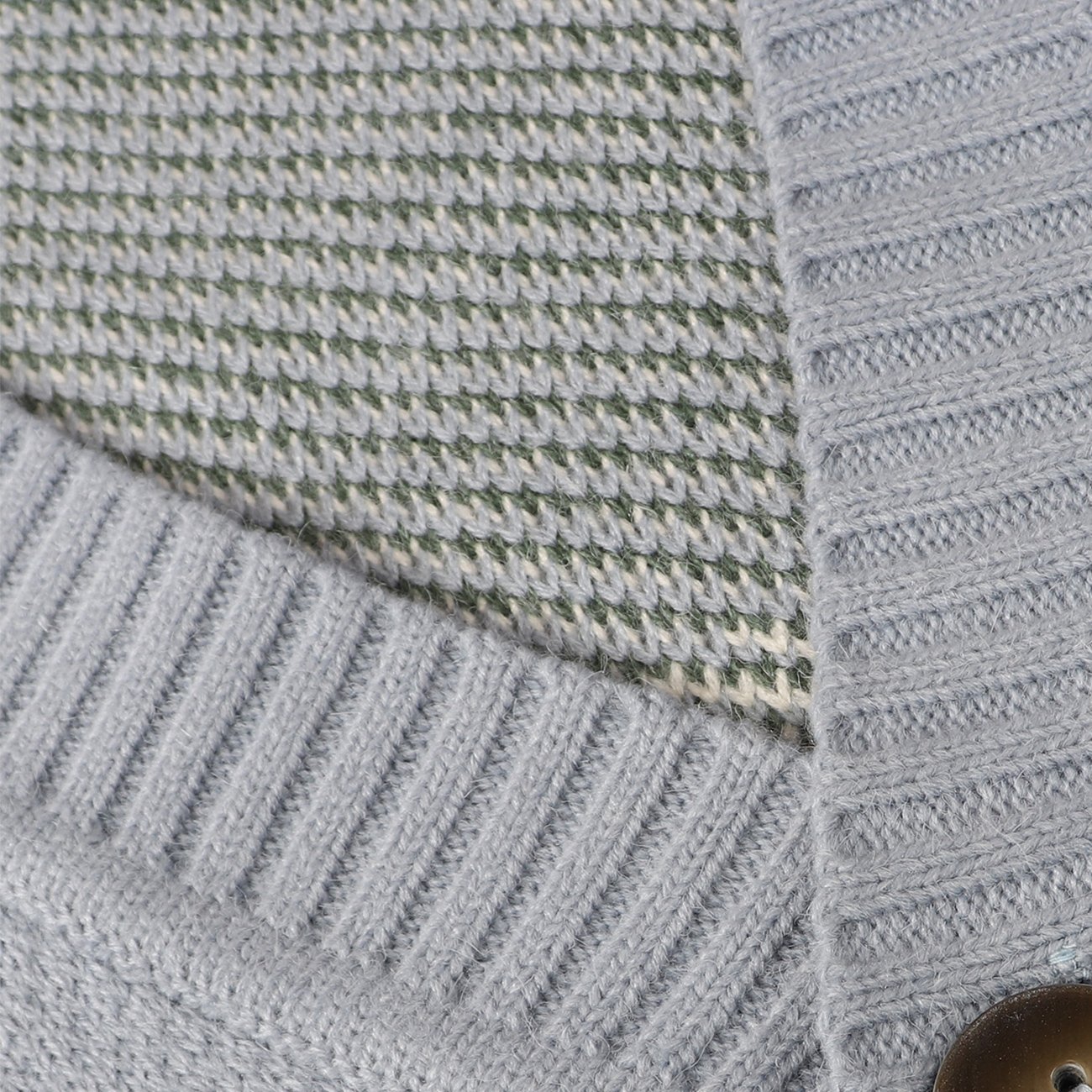 Cardigan Uomo in Maglia di Peso Medio con Motivo Grafico Chiusura Frontale a Bottoni e Collo a V