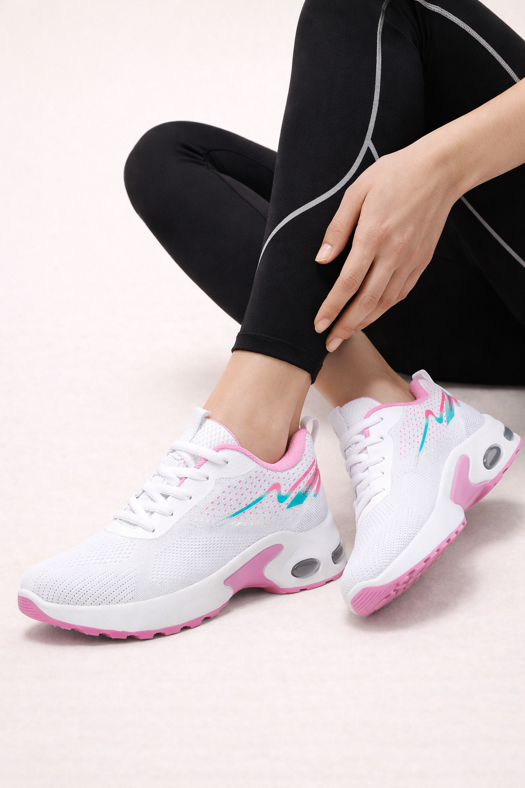 Scarpe da Ginnastica Sportive in Mesh con Lacci Rinforzati per una Tenuta Stabile e Comfort Avvolgente